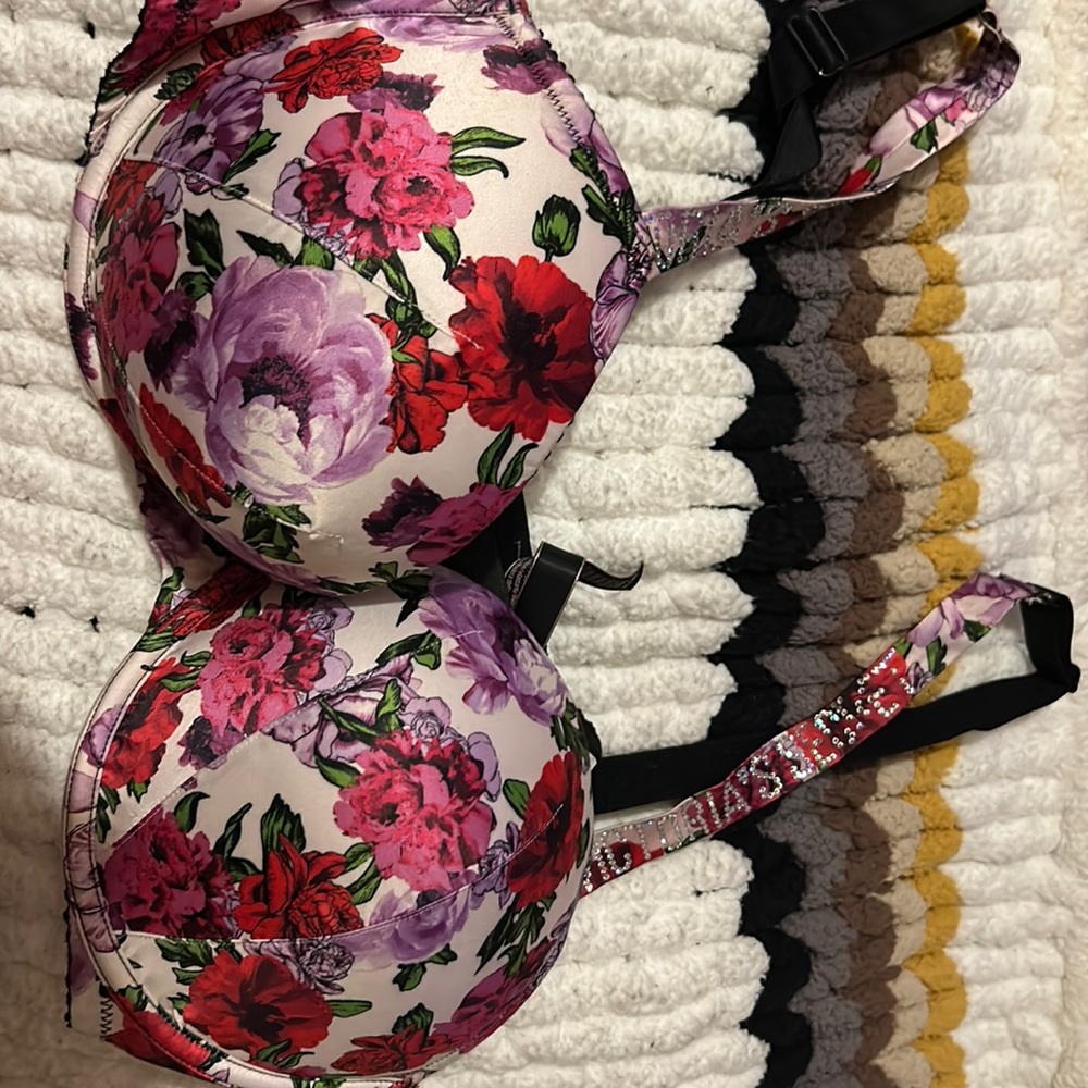 Victoria Secret Very Sexy Push Up Bra